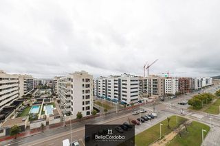 Piso en venta en Poniente-Norte - Miralbaida - Parque Azahara en Córdoba