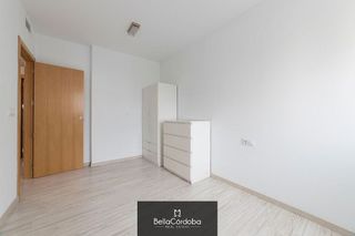Piso en venta en Poniente-Norte - Miralbaida - Parque Azahara en Córdoba