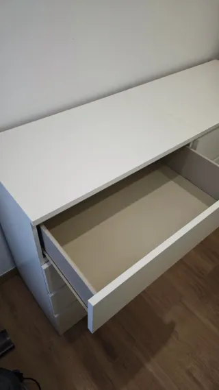 URGE VENDER - Cómoda Malm 4 cajones 80x100