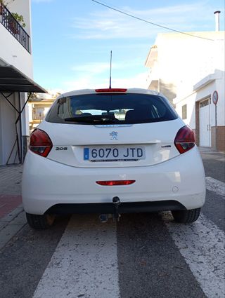 Peugeot 208 - 34000KM - 1.6 BlueHDI 75CV Access