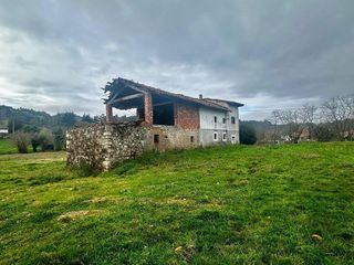 Chalet en venta en Ribadesella