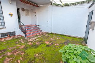 Casa pareada en venta en San García en Algeciras
