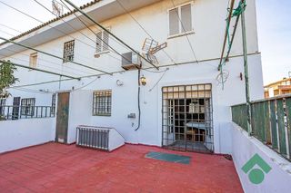 Casa pareada en venta en San García en Algeciras