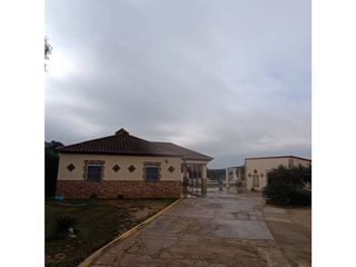 Casa en venta en Carmona
