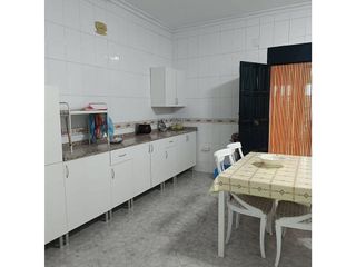 Casa en venta en Carmona