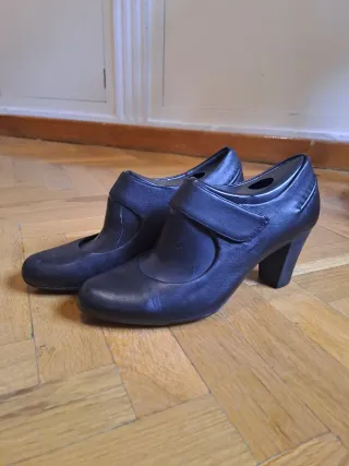 Zapato tacón Camper mujer negro velcro