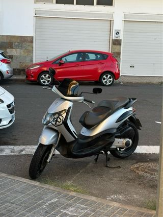 Piaggio Beverly 125