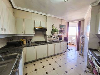 Piso en venta en Vistahermosa en Alicante