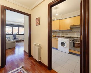 Piso en venta en Milán - Pumarín - Teatinos en Oviedo