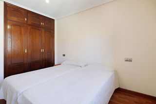 Piso en venta en Milán - Pumarín - Teatinos en Oviedo