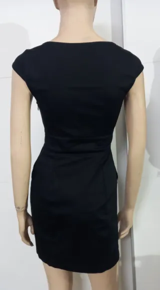 Vestido Negro Stradivarius