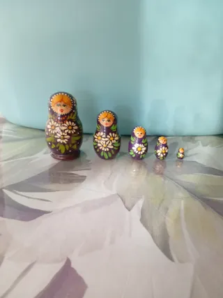 Muñecas Matrioska Rusas Pintadas a Mano