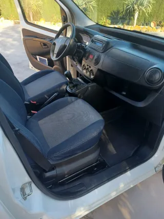 Furgoneta Peugeot bipper 1.3cc diésel 35.500 km