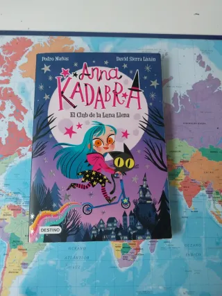 Anna Kadabra 1. El Club de la Luna Llena