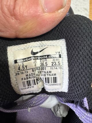 Scarpe Nike Air Max nere e viola