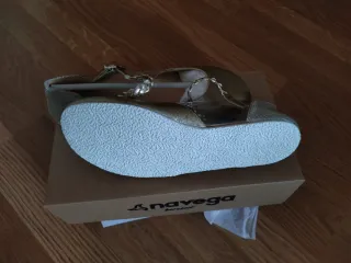 Manoletinas Navega T 38 Doradas/Plateadas.Barefoot