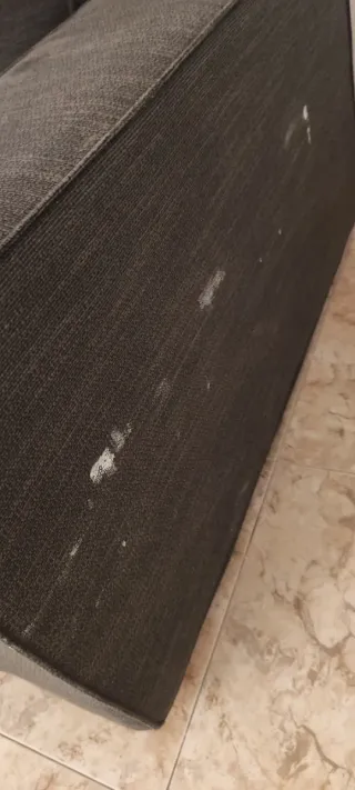 Sofá de tela marrón + 2 sillas comedor