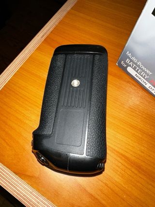 Impugnatura Meike per Nikon D7200/D7100