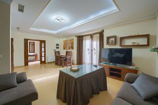 Chalet en venta en Montequinto en Dos Hermanas