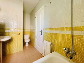 Casa adosada en venta en Olías del Rey