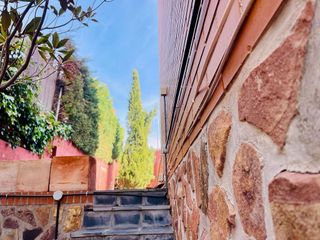 Casa adosada en venta en Olías del Rey