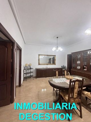 Casa en venta en Linares