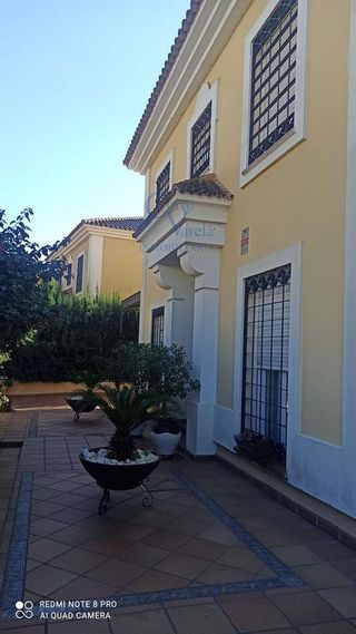 Chalet en venta en Montequinto en Dos Hermanas