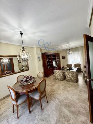 Chalet en venta en Montequinto en Dos Hermanas