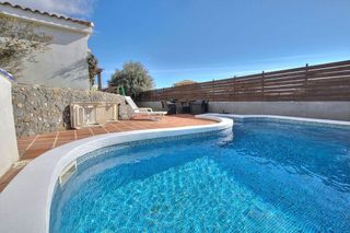 Cortijo en venta en Calahonda en Mijas