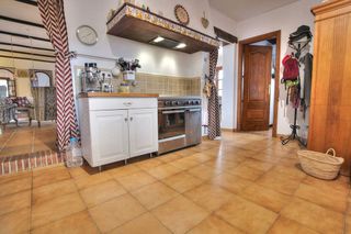 Cortijo en venta en Calahonda en Mijas