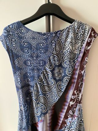 Vestito Desigual fantasia blu e viola