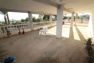 Casa en venta en Crevillent