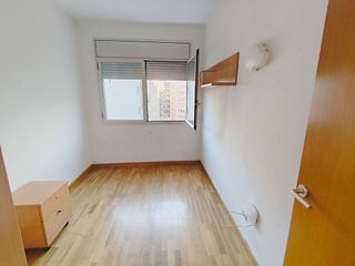 Piso en venta en La Bordeta en Barcelona