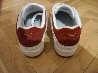 Zapatillas Puma Blancas y Rojas