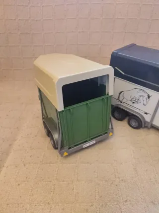 Bruder remolque para caballos