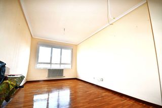 Piso en venta en Portillejo - Valdegastea en Logroño