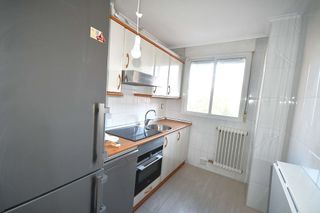 Piso en venta en Portillejo - Valdegastea en Logroño