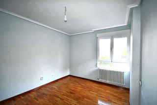 Piso en venta en Portillejo - Valdegastea en Logroño