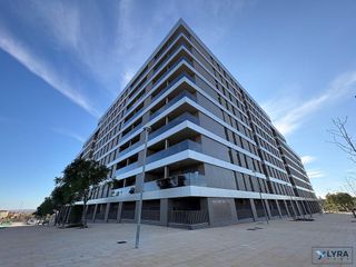 Piso en venta en Aljamar en Tomares