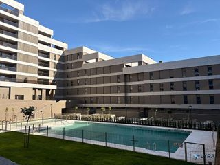 Piso en venta en Aljamar en Tomares