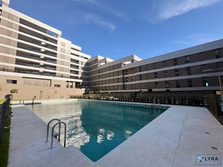 Piso en venta en Aljamar en Tomares
