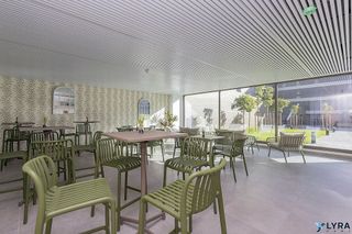 Piso en venta en Aljamar en Tomares