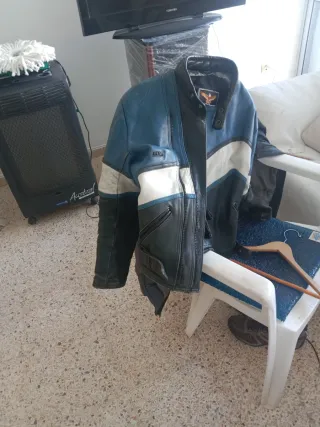 Chaqueta de cuero para moto