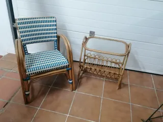 Mesita bambú vintage con revistero