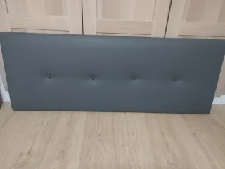 Cabecero 135 cm polipiel gris