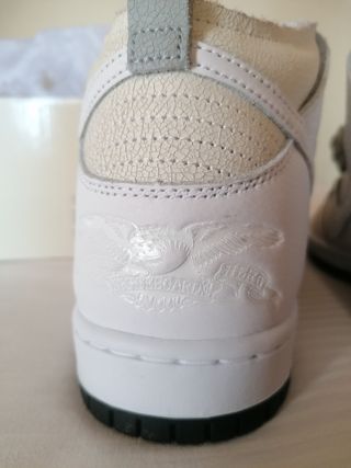 Nike 327€ de colección + regalo