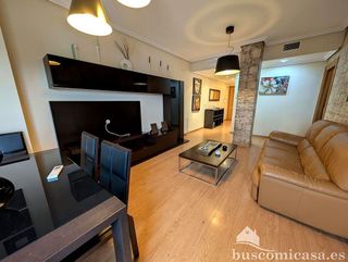 Piso en alquiler en Linares