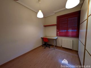 Piso en alquiler en Linares