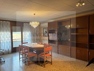 Piso en venta en Bisbal d´Empordà, La