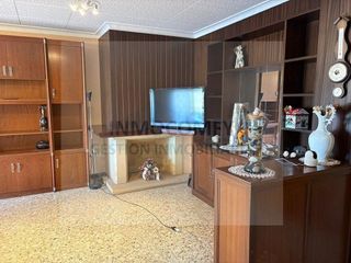 Piso en venta en Bisbal d´Empordà, La